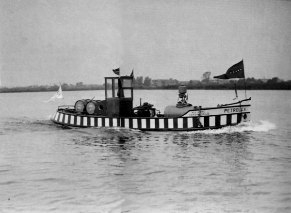 leurbootje Petrolea
